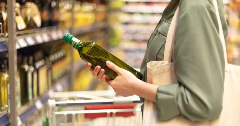 Sequestrati dai NAS di Taranto 1.200 litri di olio non tracciato: un richiamo all'importanza della rintracciabilità